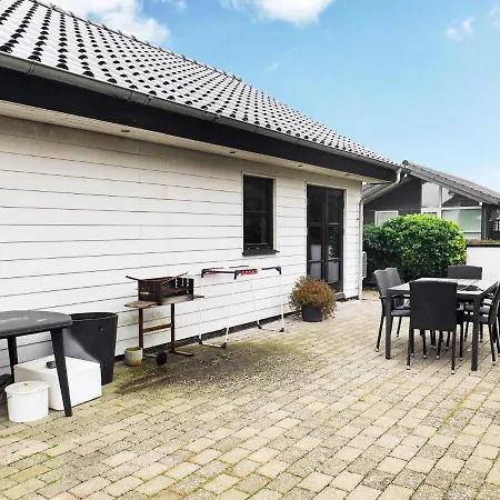 Deluxe Holiday In With Sea Nearby Otterup